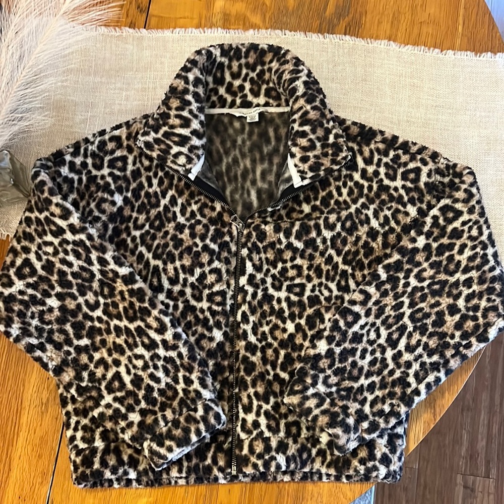 American Eagle Cheetah Print Light Jacket/Sweatshirt